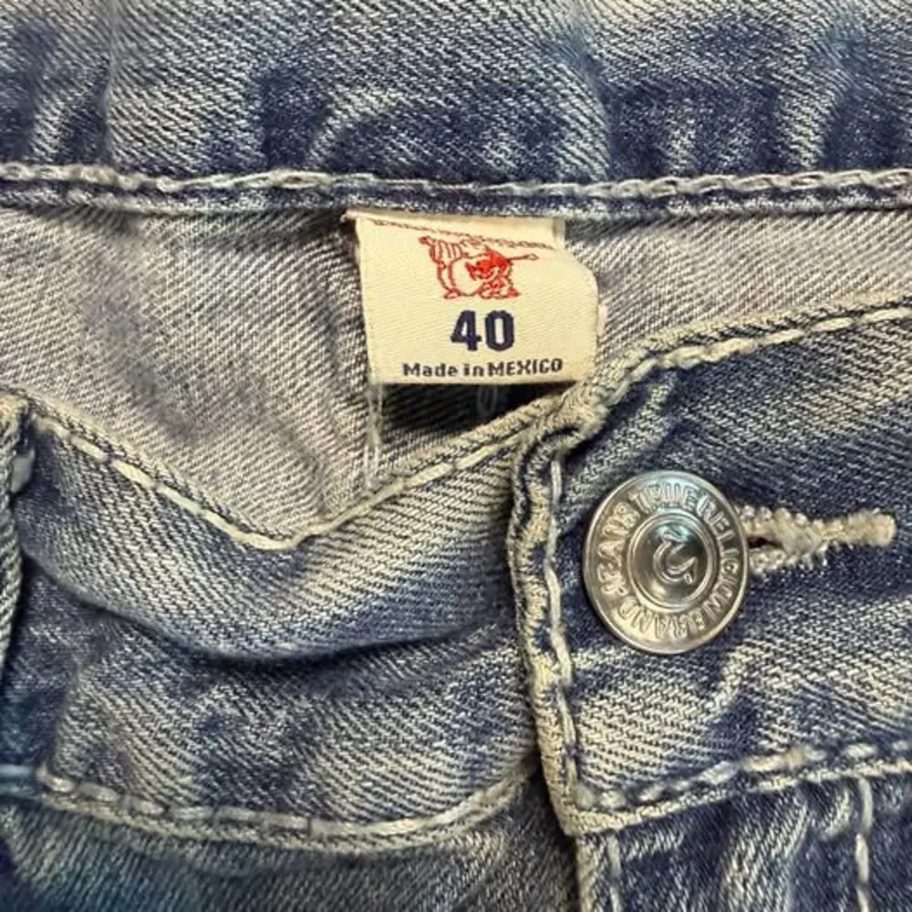 True Religion Distressed Jeans Size 40